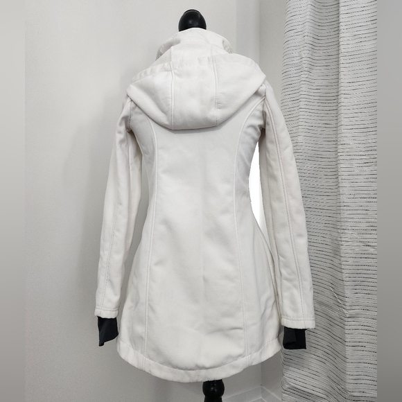 Bench Snow White Jacket - Picture 4 of 4